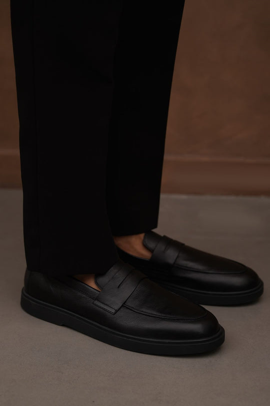 EVERYDAY LEATHER LOAFERS