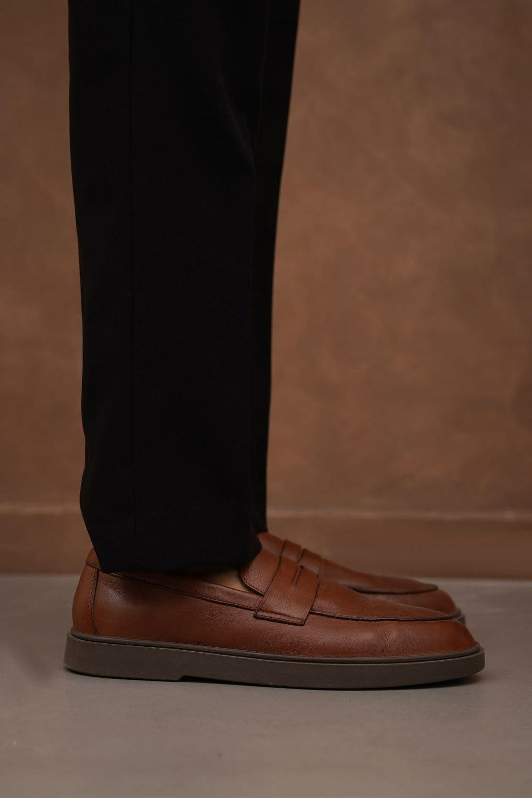 COFFEE EVERYDAY LEATHER LOAFERS