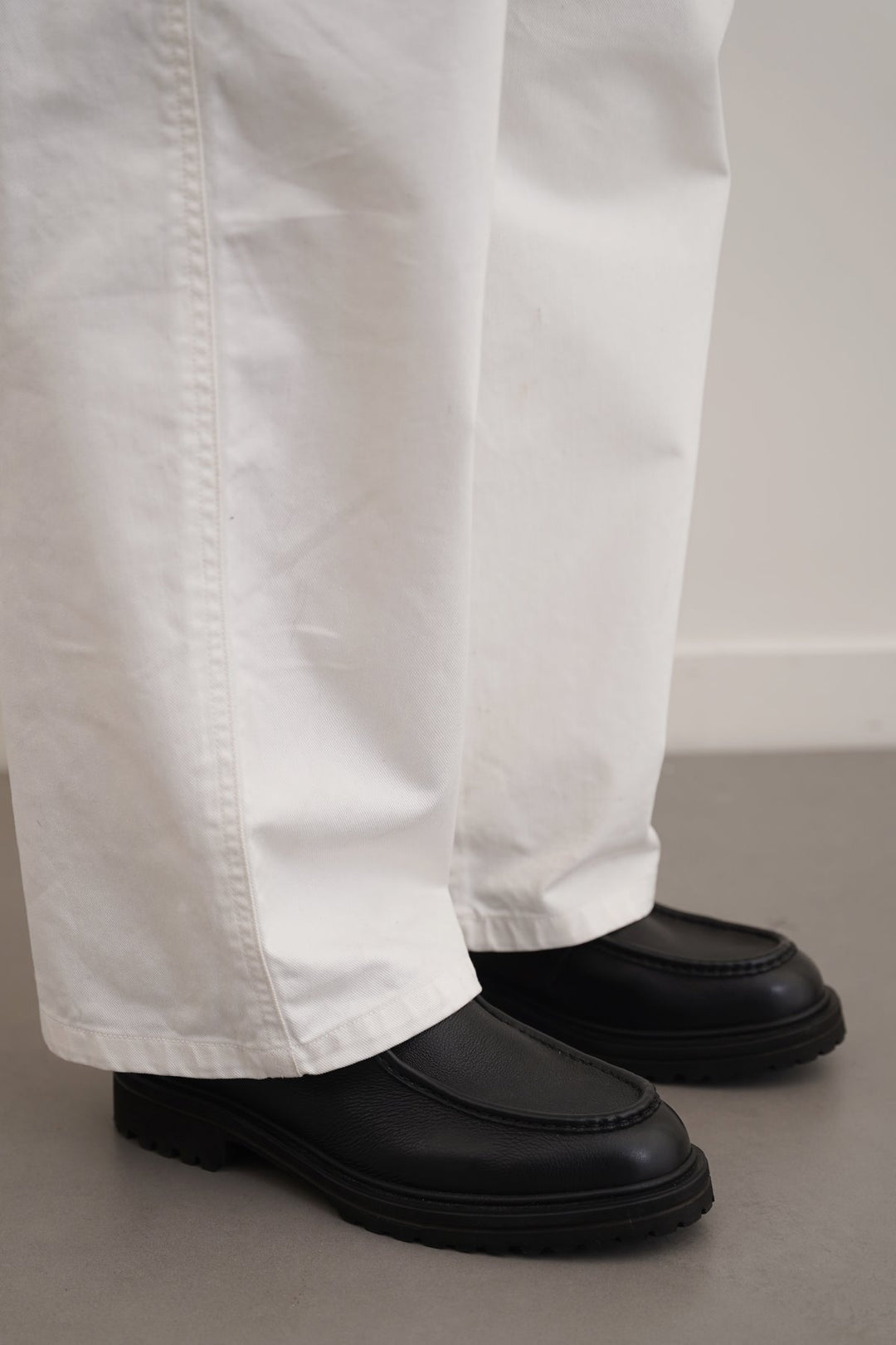 LEATHER MOC-TOE SHOES