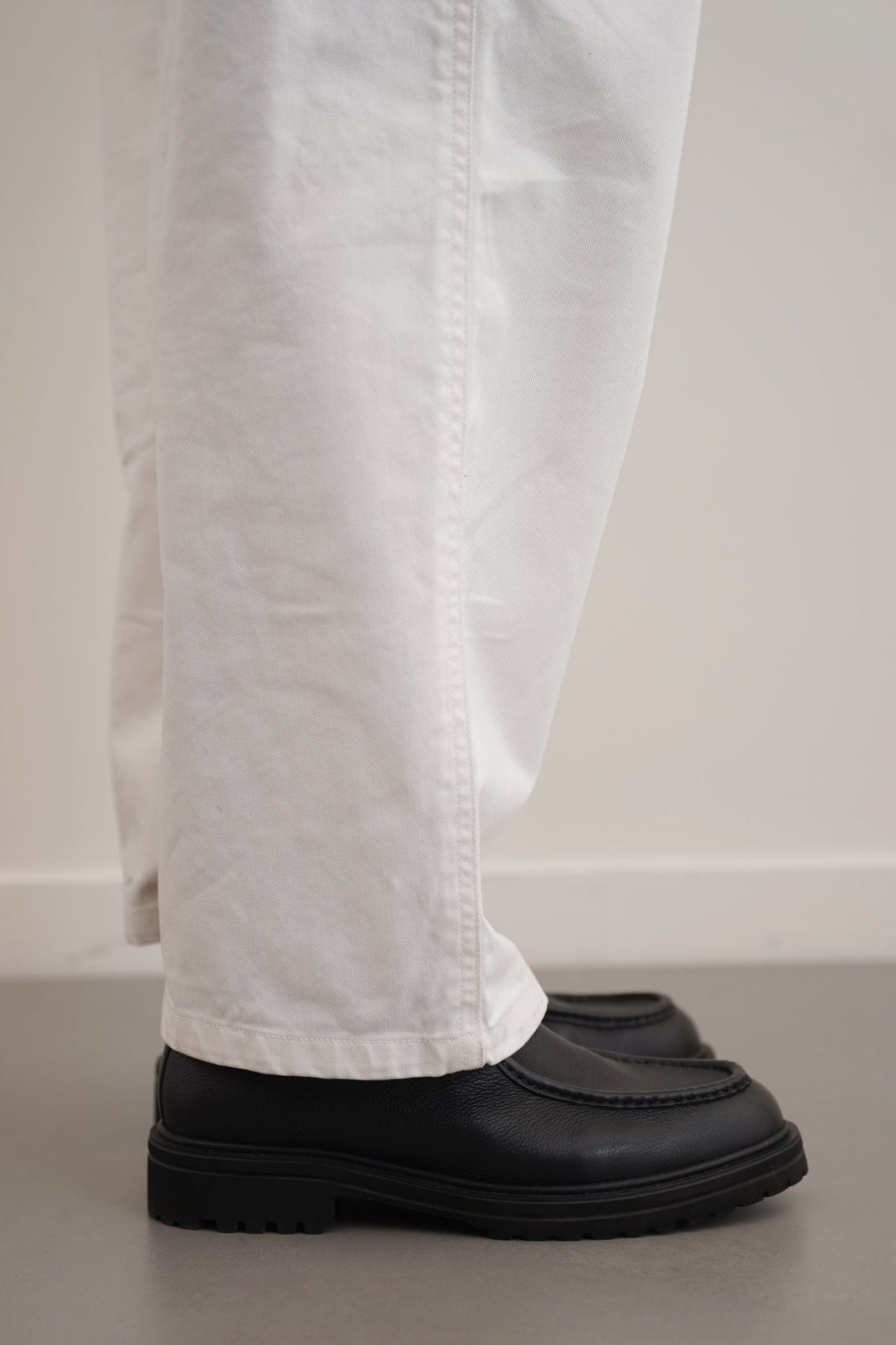 LEATHER MOC-TOE SHOES