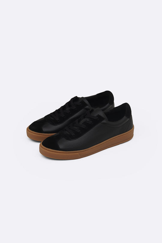 LOW-TOP LEATHER SNEAKERS