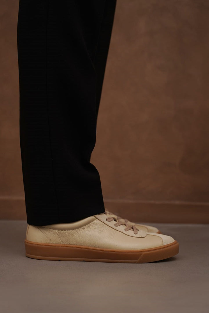 TAUPE LOW-TOP LEATHER SNEAKERS