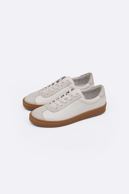 LOW-TOP LEATHER SNEAKERS