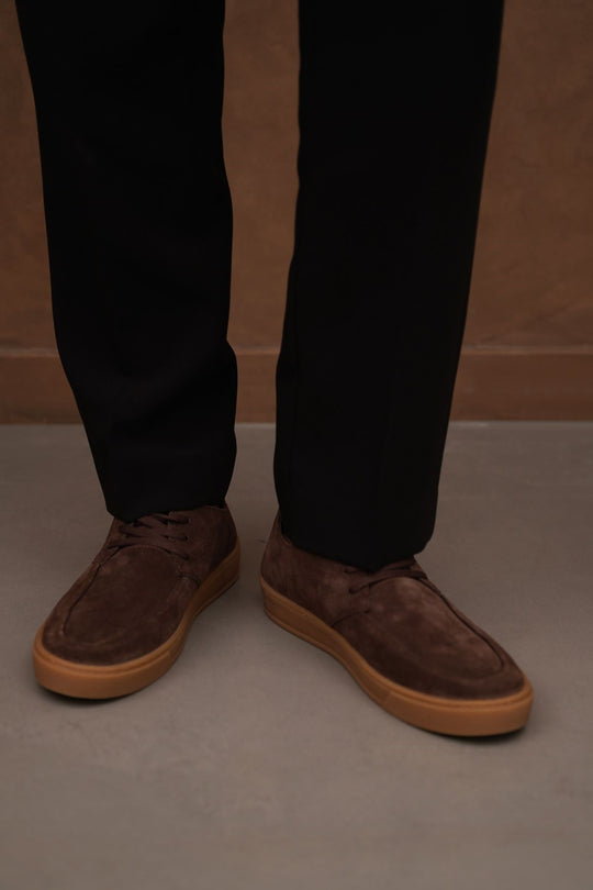 LOW-TOP LEATHER SNEAKERS