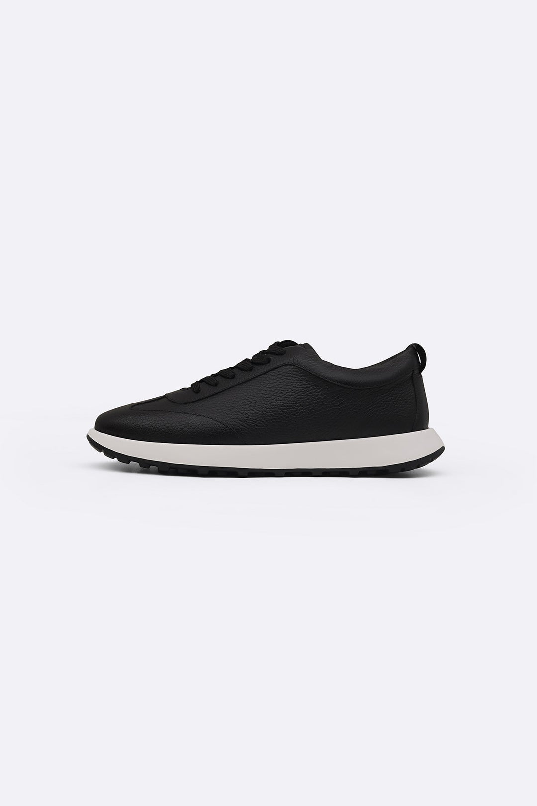 BLACK AIR LEATHER SNEAKERS