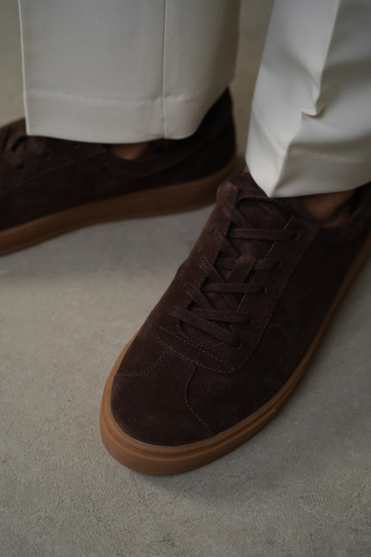 LOW-TOP LEATHER SNEAKERS