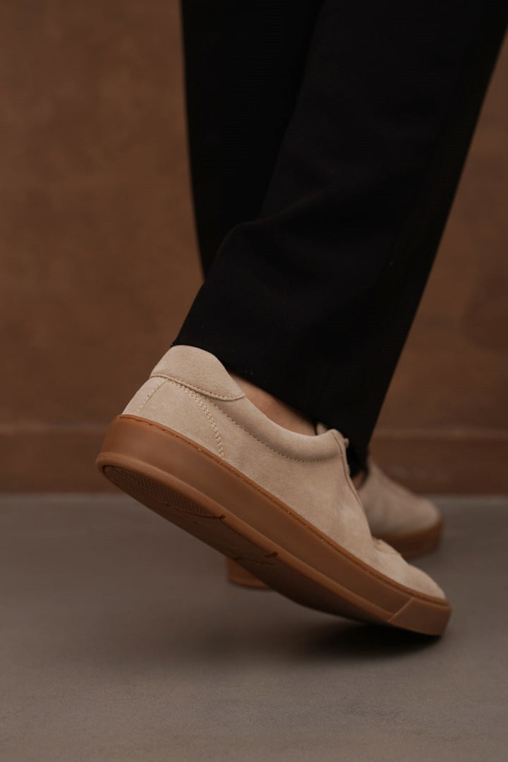 SAND LOW-TOP LEATHER SNEAKERS