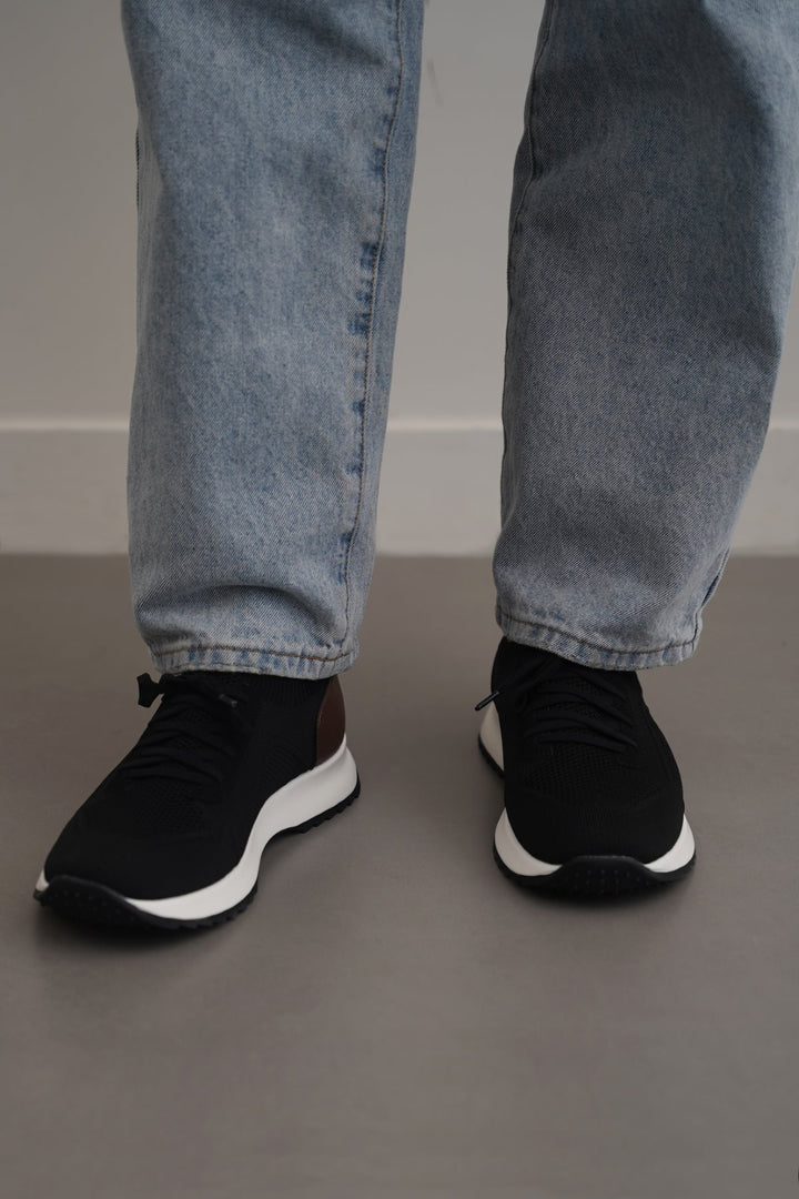 BLACK LACE-UP KNIT SNEAKERS