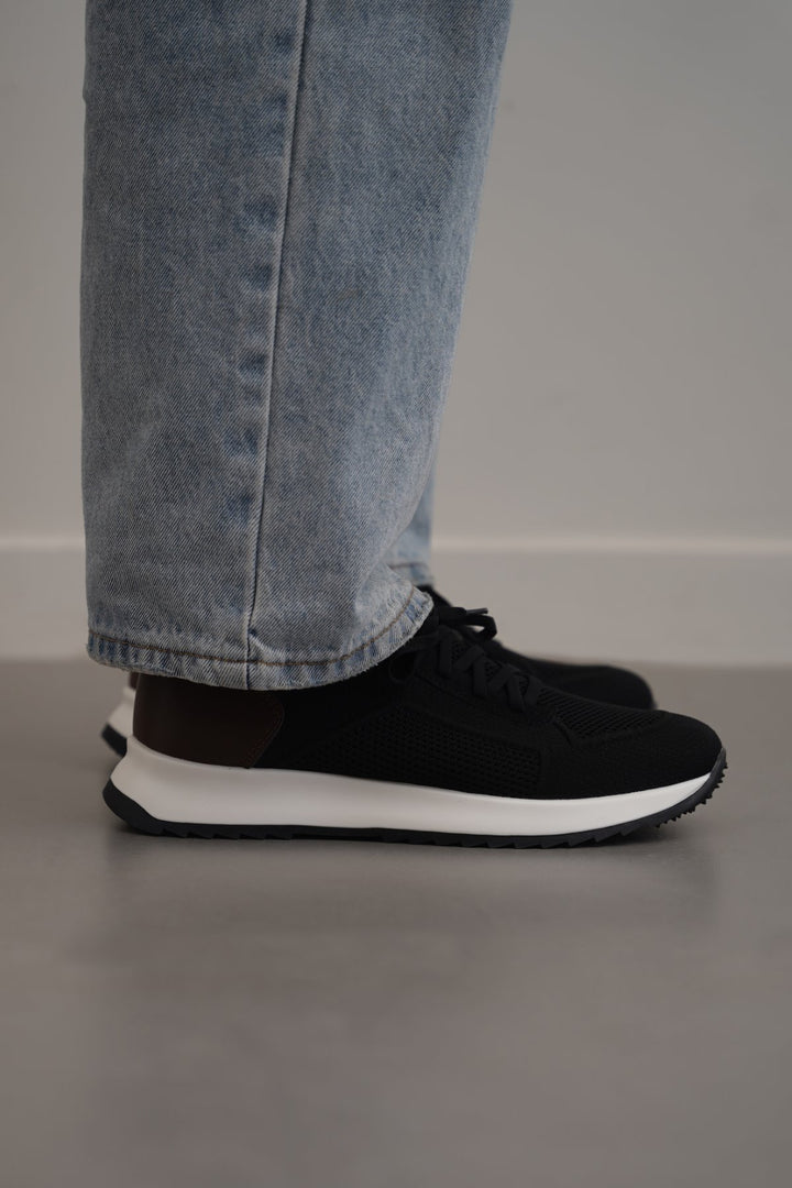 BLACK LACE-UP KNIT SNEAKERS