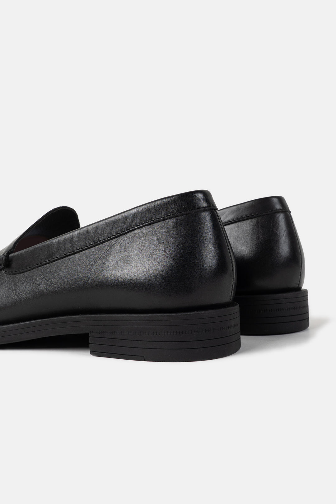 LEATHER SLIP-ON LOAFERS