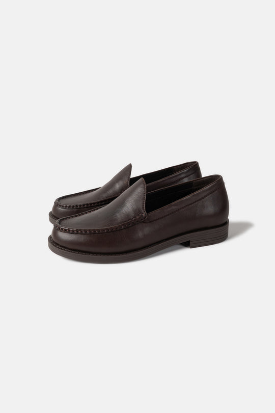 LEATHER SLIP-ON LOAFERS