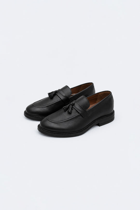LEATHER TASSEL LOAFER