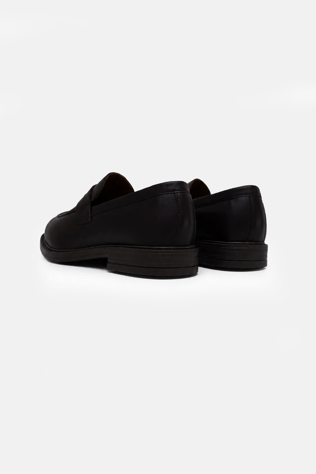 BLACK LEATHER PENNY LOAFERS