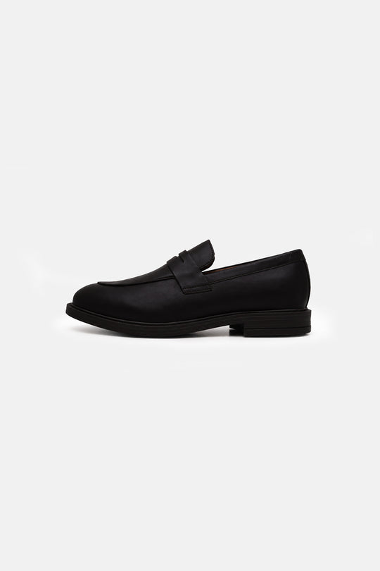 BLACK LEATHER PENNY LOAFERS
