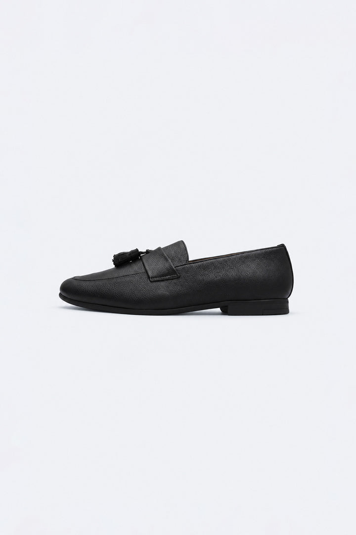 TASSELED LEATHER LOAFERS