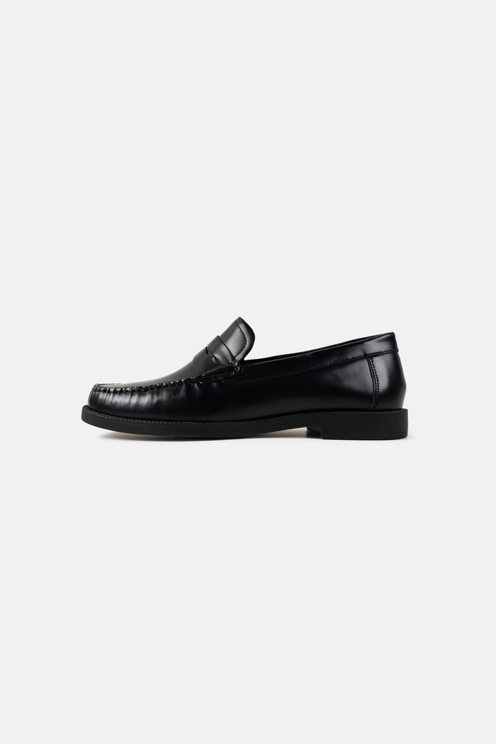90s CLASSIC PENNY LOAFERS