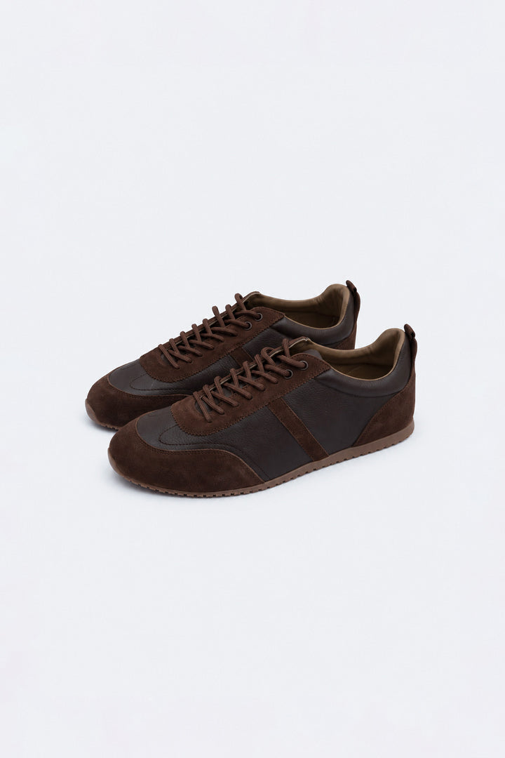 RETRO SNEAKERS