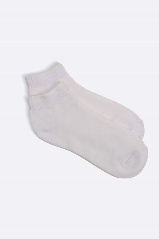 WHITE ANKLE SOCKS