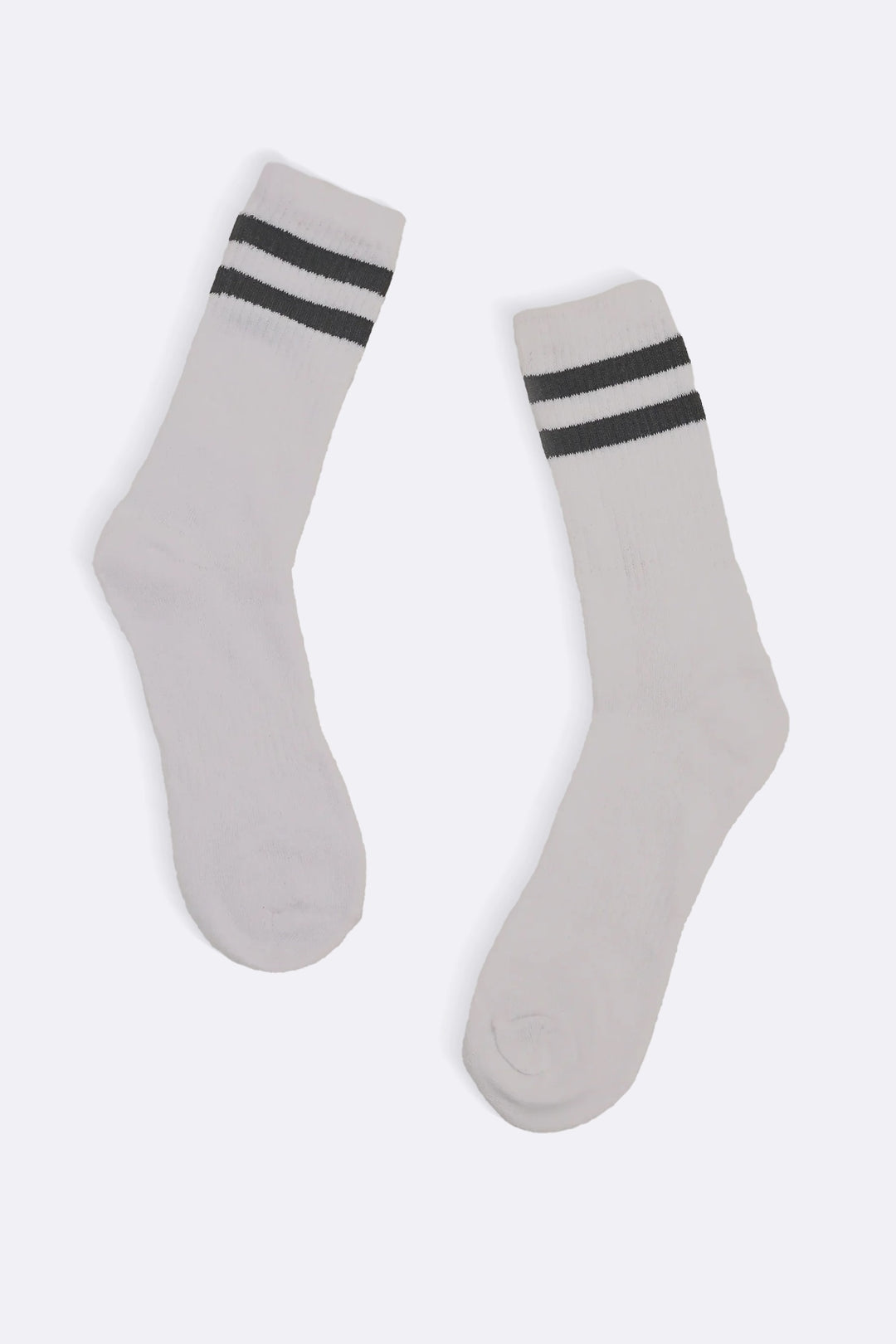 WHITE SPORTS SOCKS