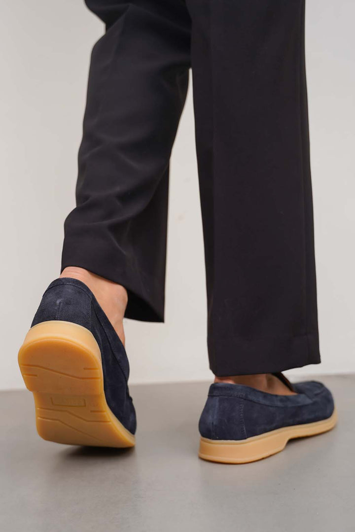 NAVY COMFORTABLE LEATHER LOAFERS