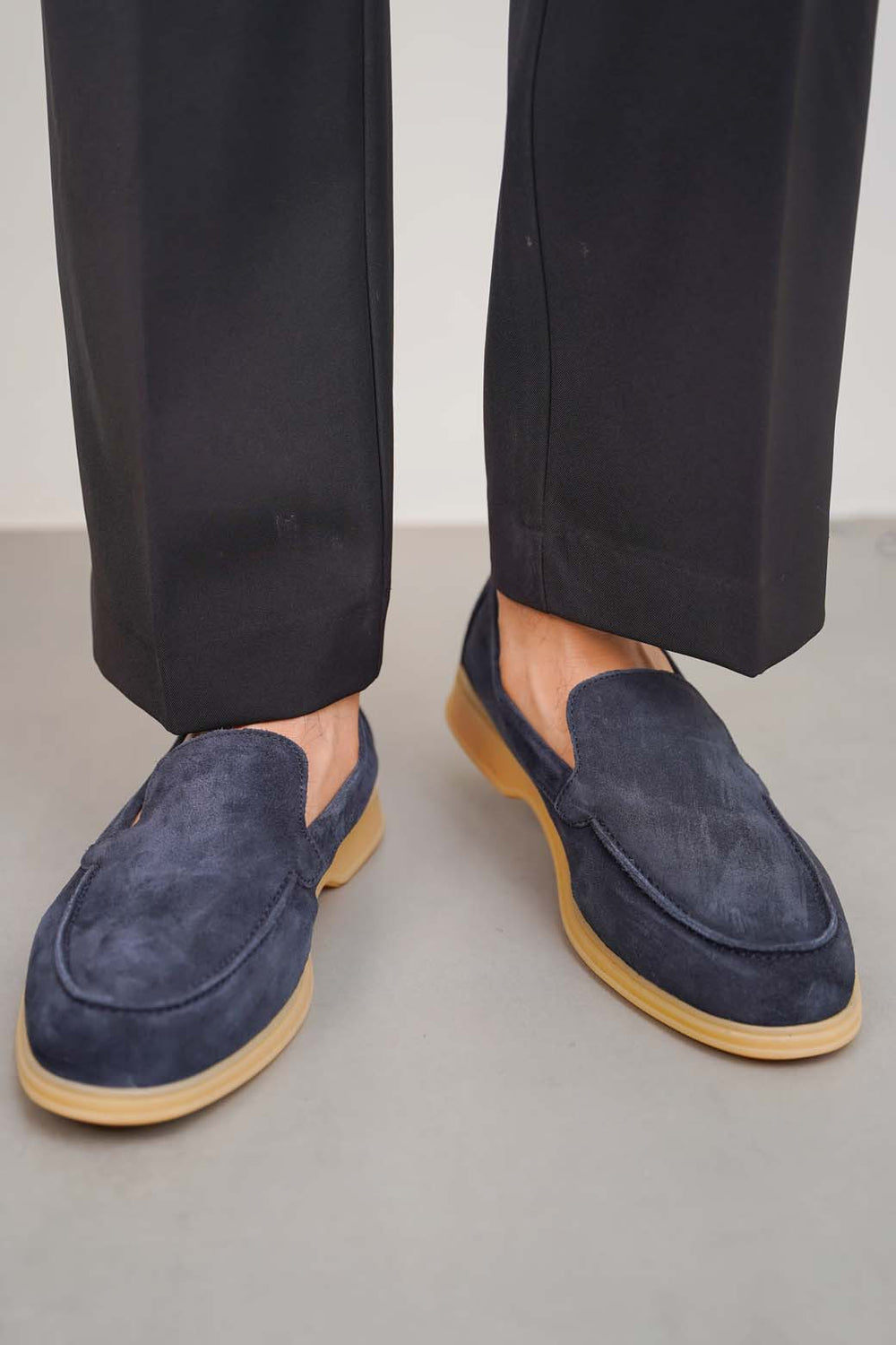 NAVY COMFORTABLE LEATHER LOAFERS
