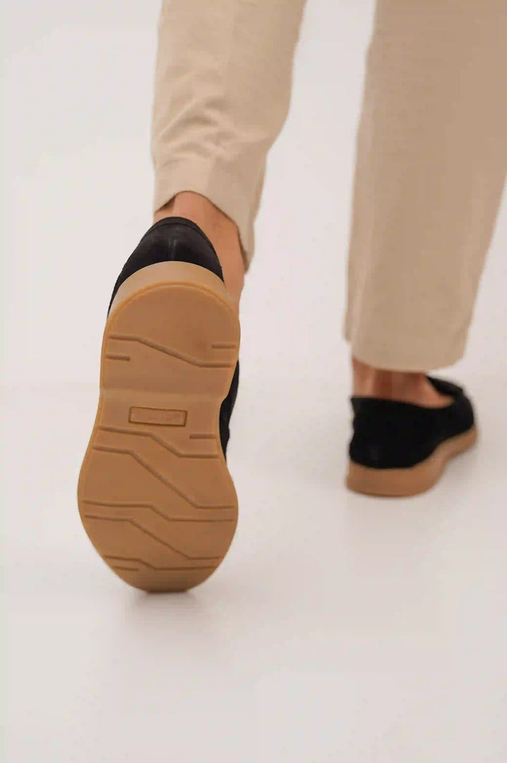 BLACK SLIP ON LOAFERS