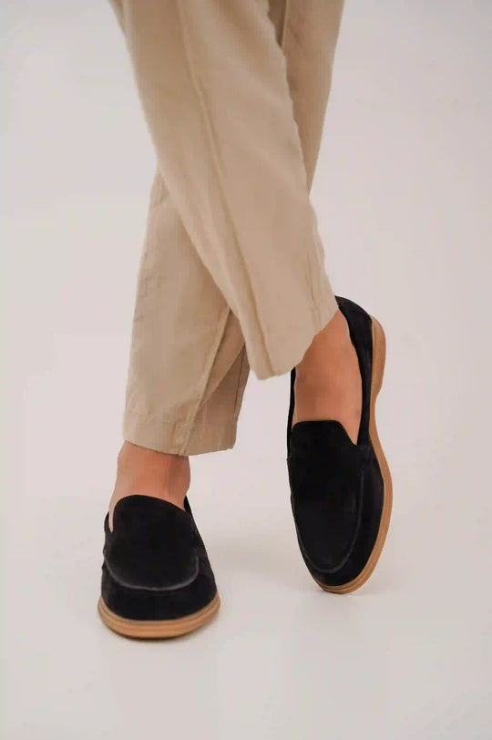 BLACK SLIP ON LOAFERS