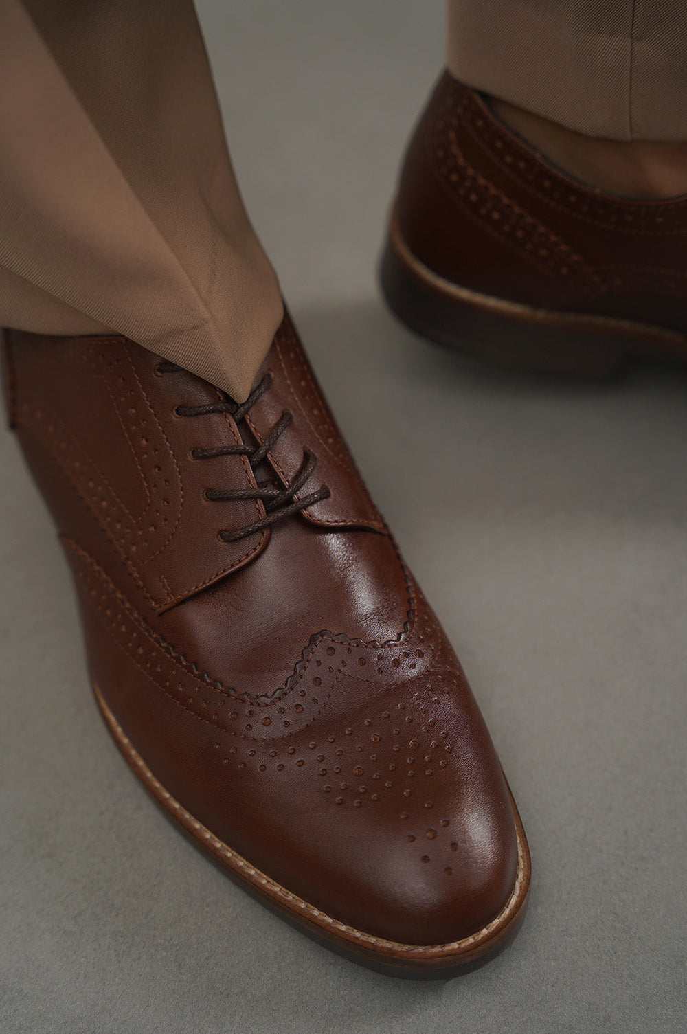 BROWN FORMAL LEATHER BROGUES