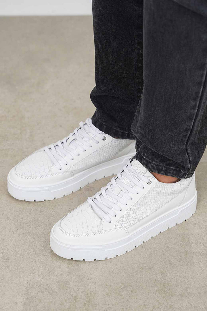 WHITE TEXTURED LEATHER SNEAKERS