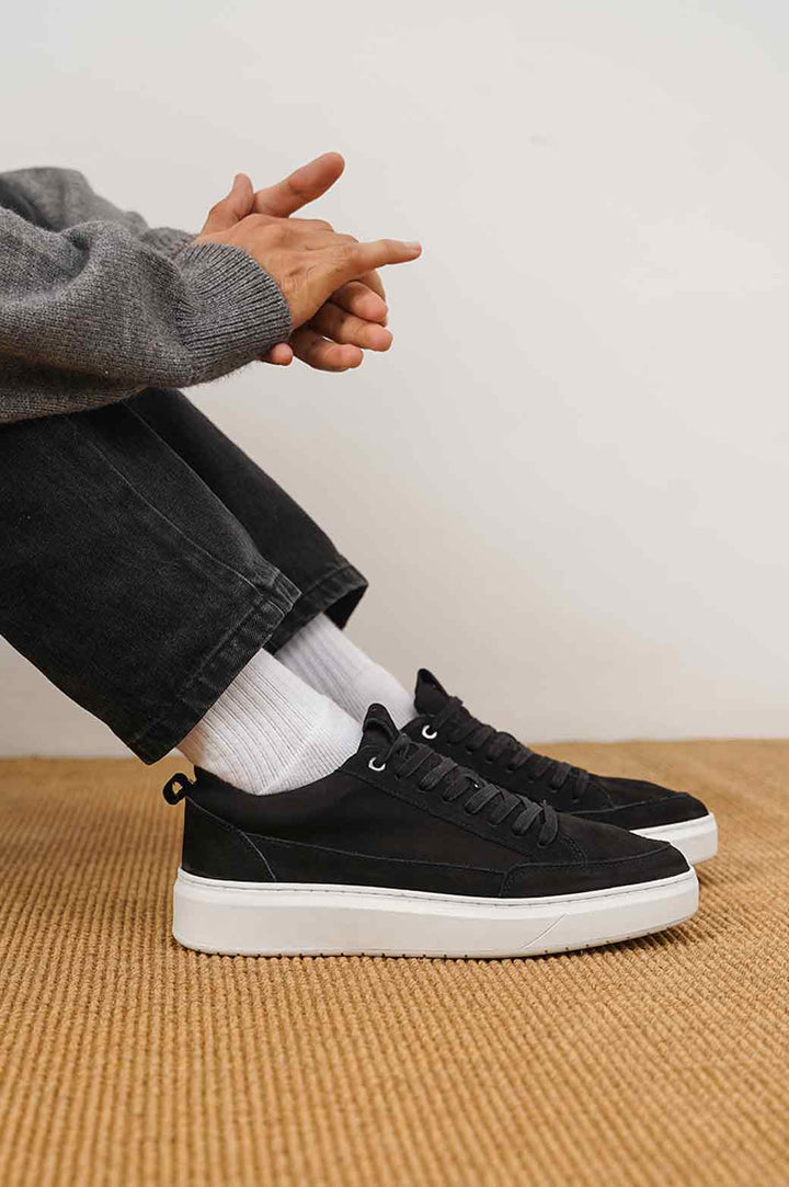 BLACK PLATFORM LEATHER SNEAKERS