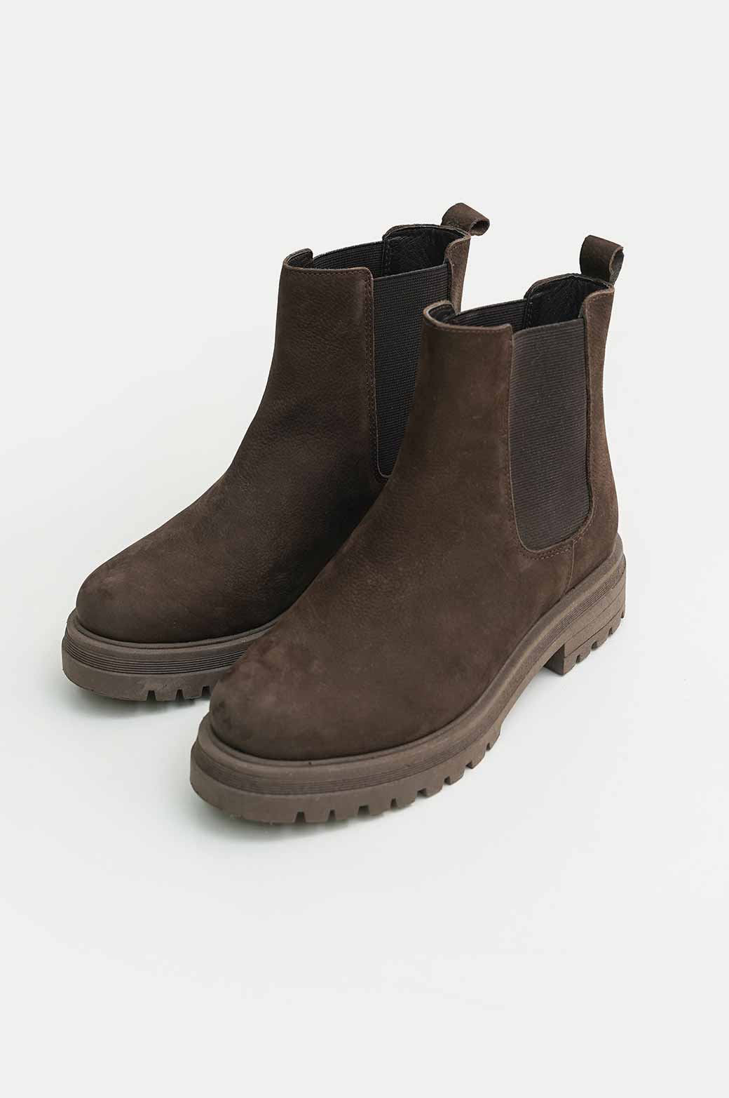 CHOCOLATE LEATHER CHELSEA BOOTS