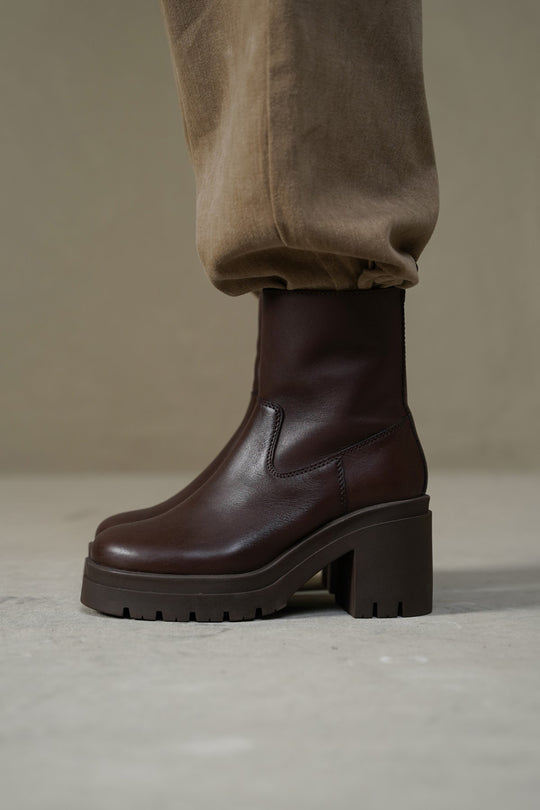 LEATHER PLATFORM BOOTS