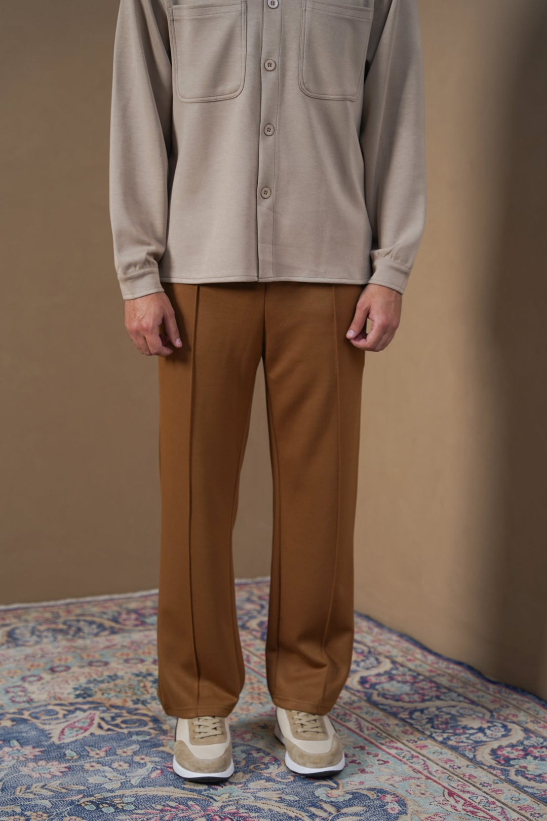 CAMEL STRAIGHT KNITTED PANTS