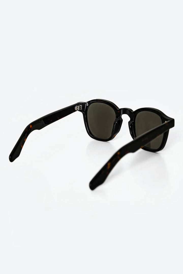 TORTOISE GREEN KARAKORUM RESIN