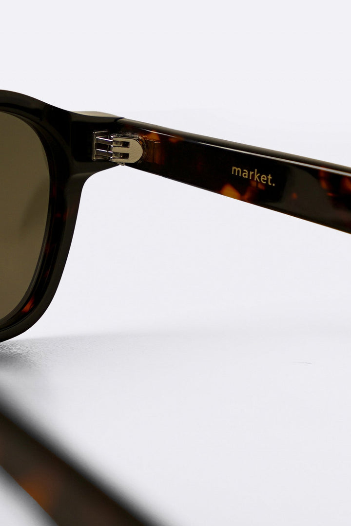 TORTOISE GREEN KARAKORUM RESIN