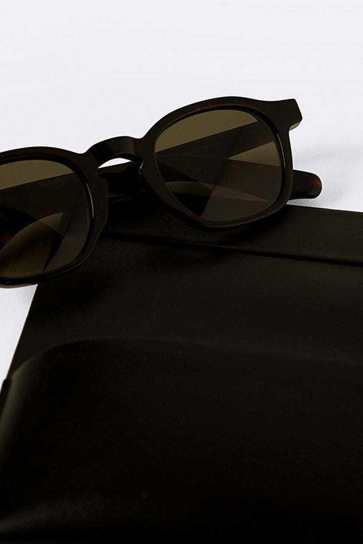 TORTOISE GREEN KARAKORUM RESIN