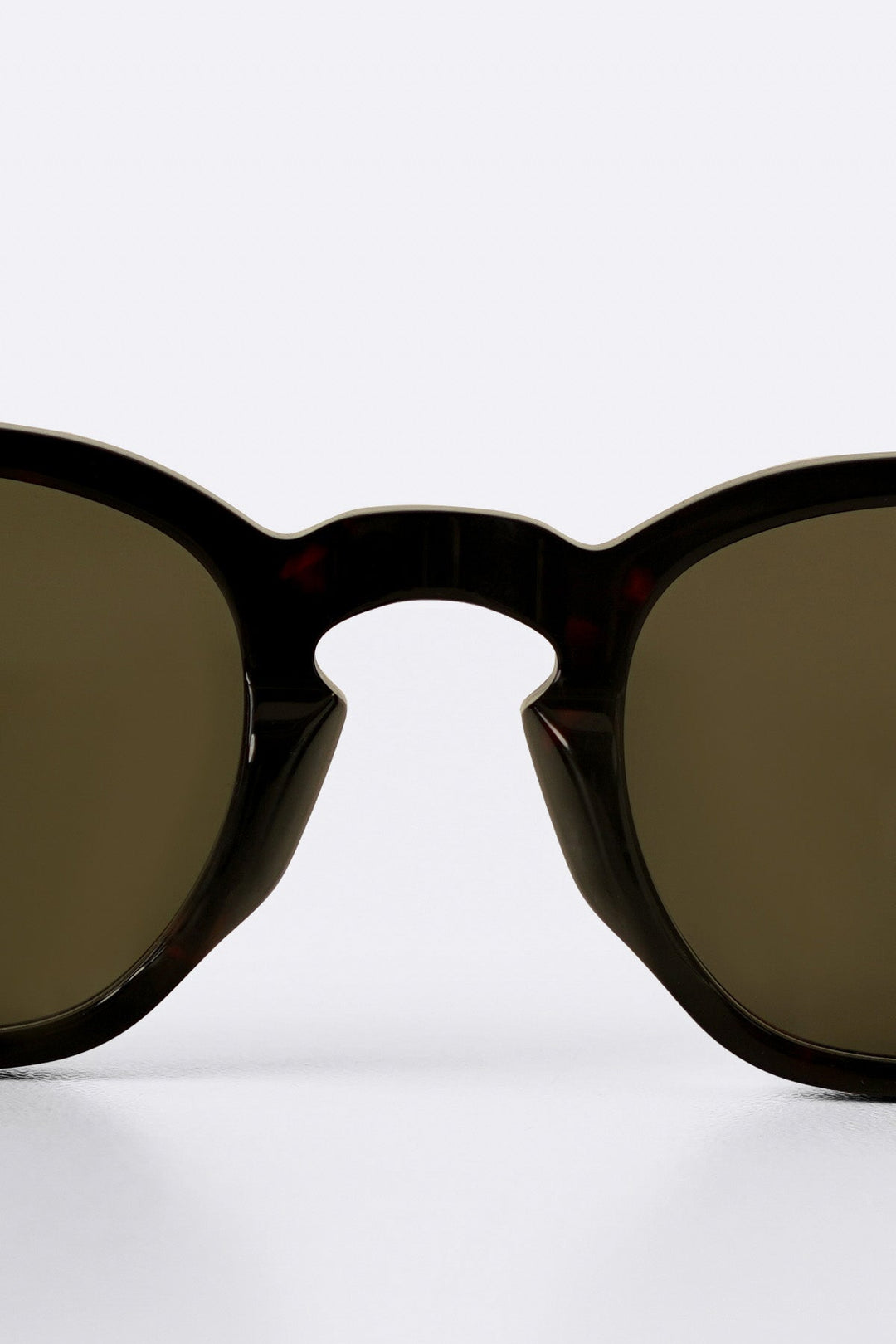 TORTOISE GREEN KARAKORUM RESIN