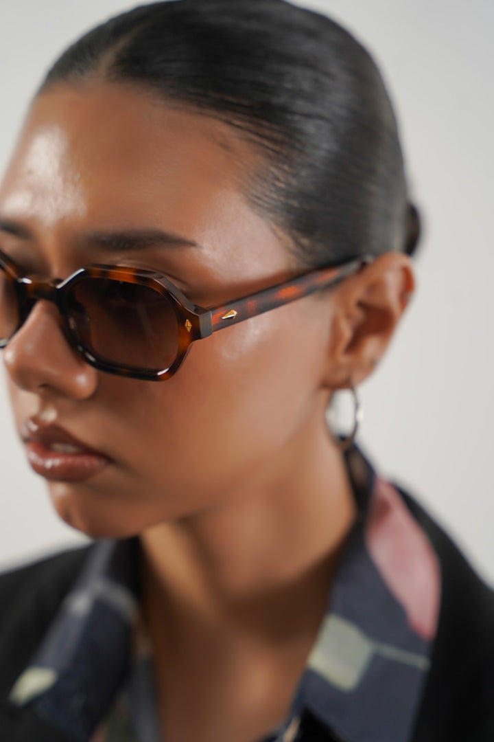 TORTOISE BROWN SUNDOWNER BROWN