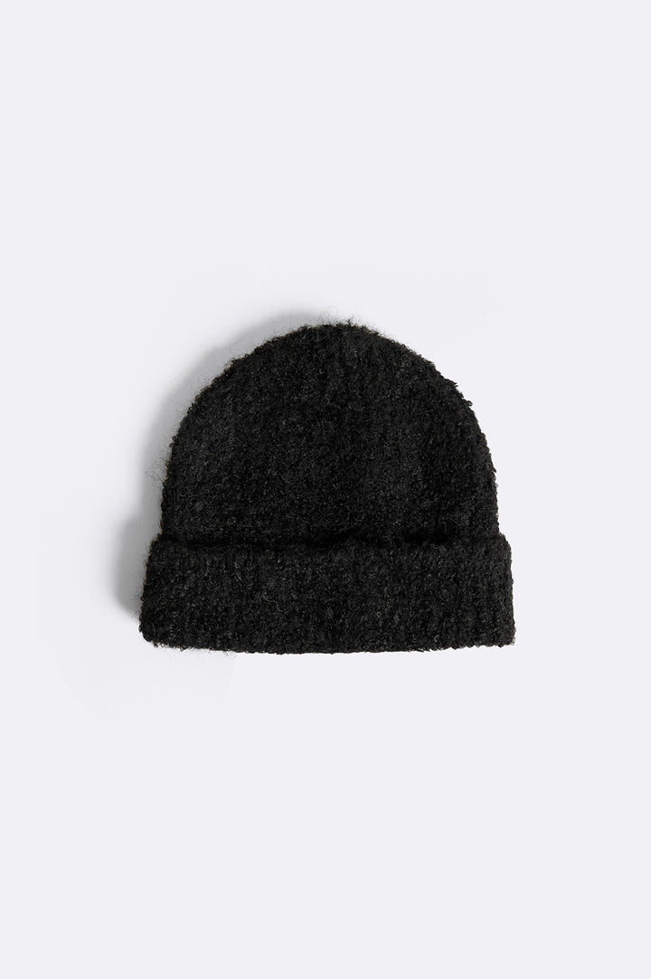 BLACK FUZZY WOOL BEANIE