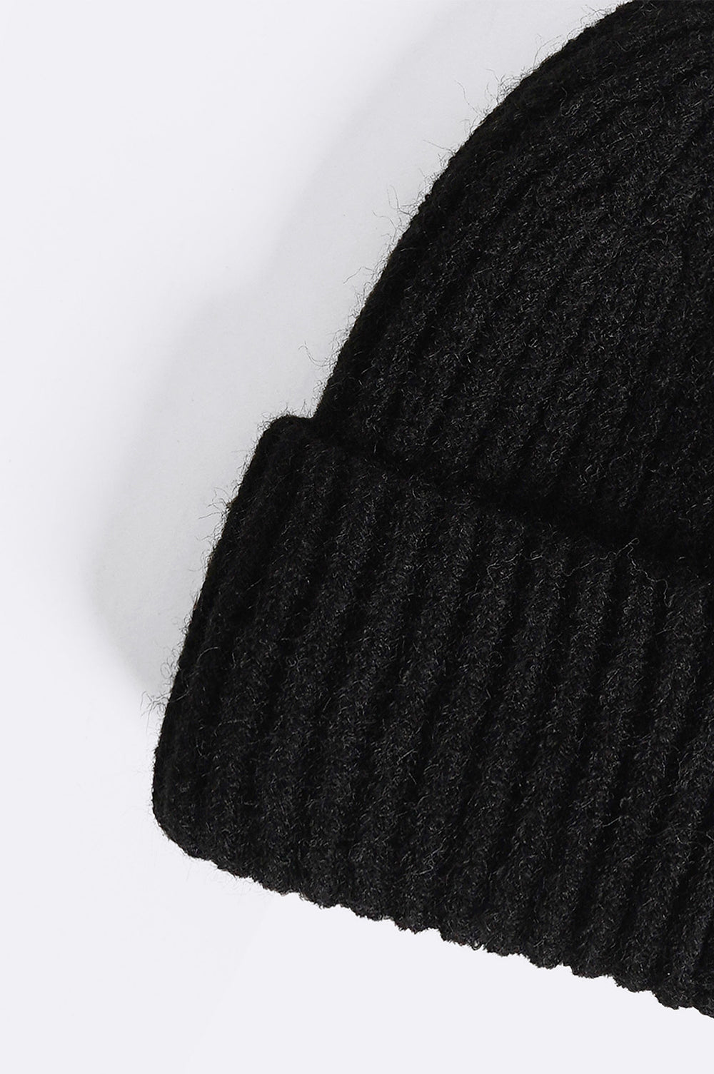 BLACK RIB-KNIT BEANIE