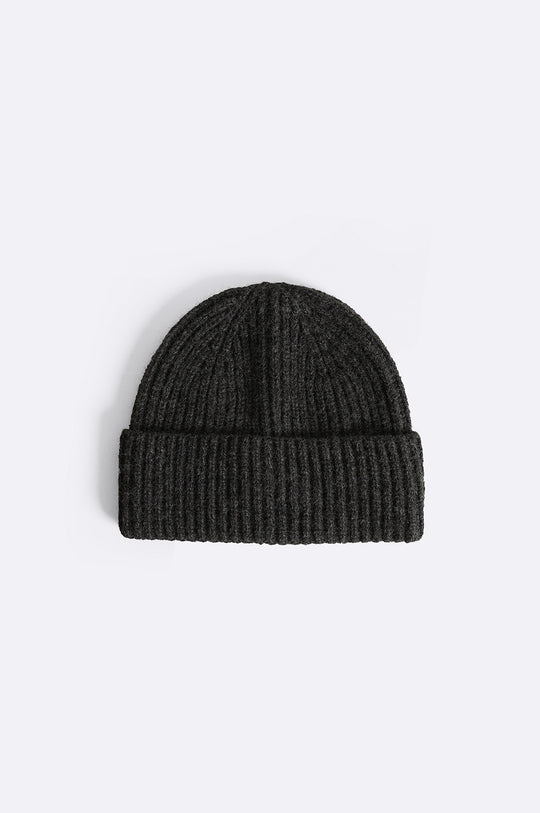 GREY RIB-KNIT BEANIE