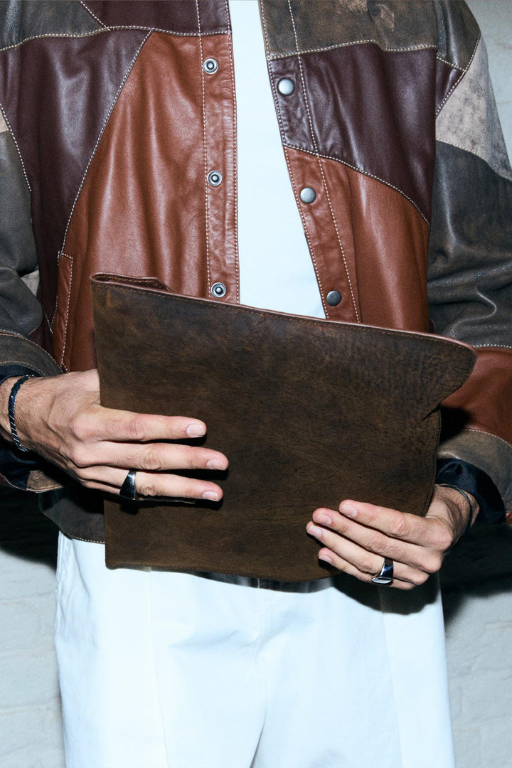 LAPTOP SLEEVE IN GENUINE LEATHER
