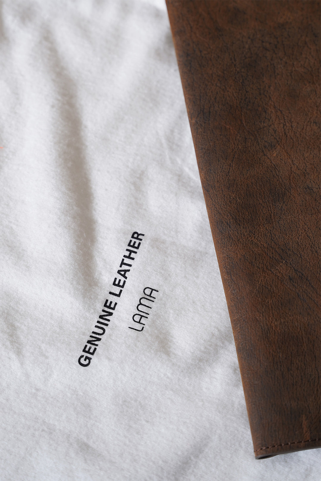 LAPTOP SLEEVE IN GENUINE LEATHER