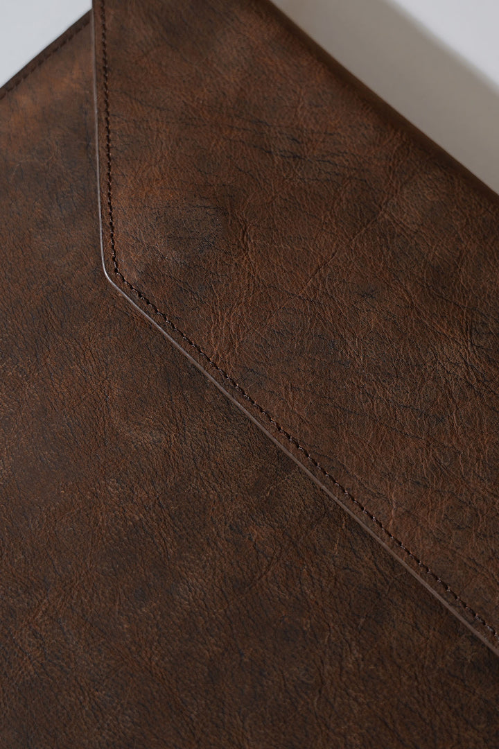LAPTOP SLEEVE IN GENUINE LEATHER