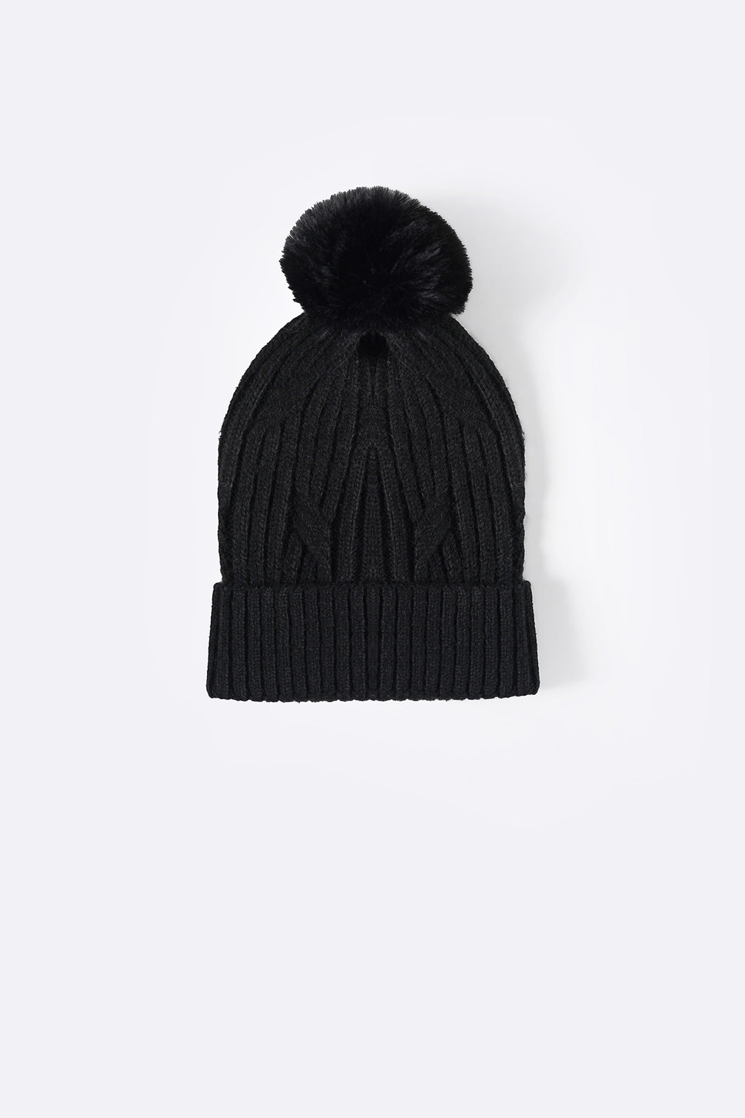 BLACK CABLE KNIT BEANIE