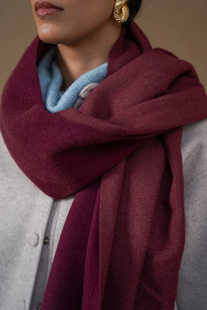 BURGUNDY PLUSH REVERSIBLE SCARF
