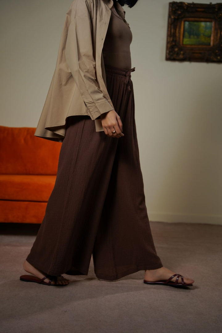 CHOCOLATE MUSLIN WIDE PANTS