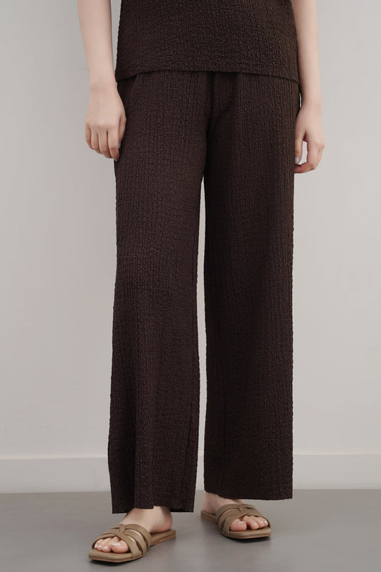 DARK BROWN TEXTURED STRETCHY PANTS