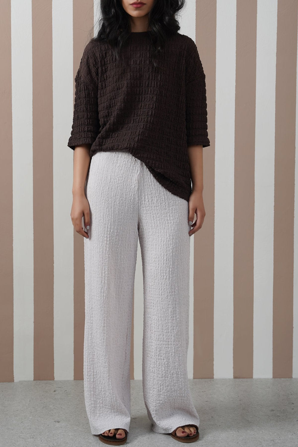 OFF WHITE TEXTURED STRETCHY PANTS