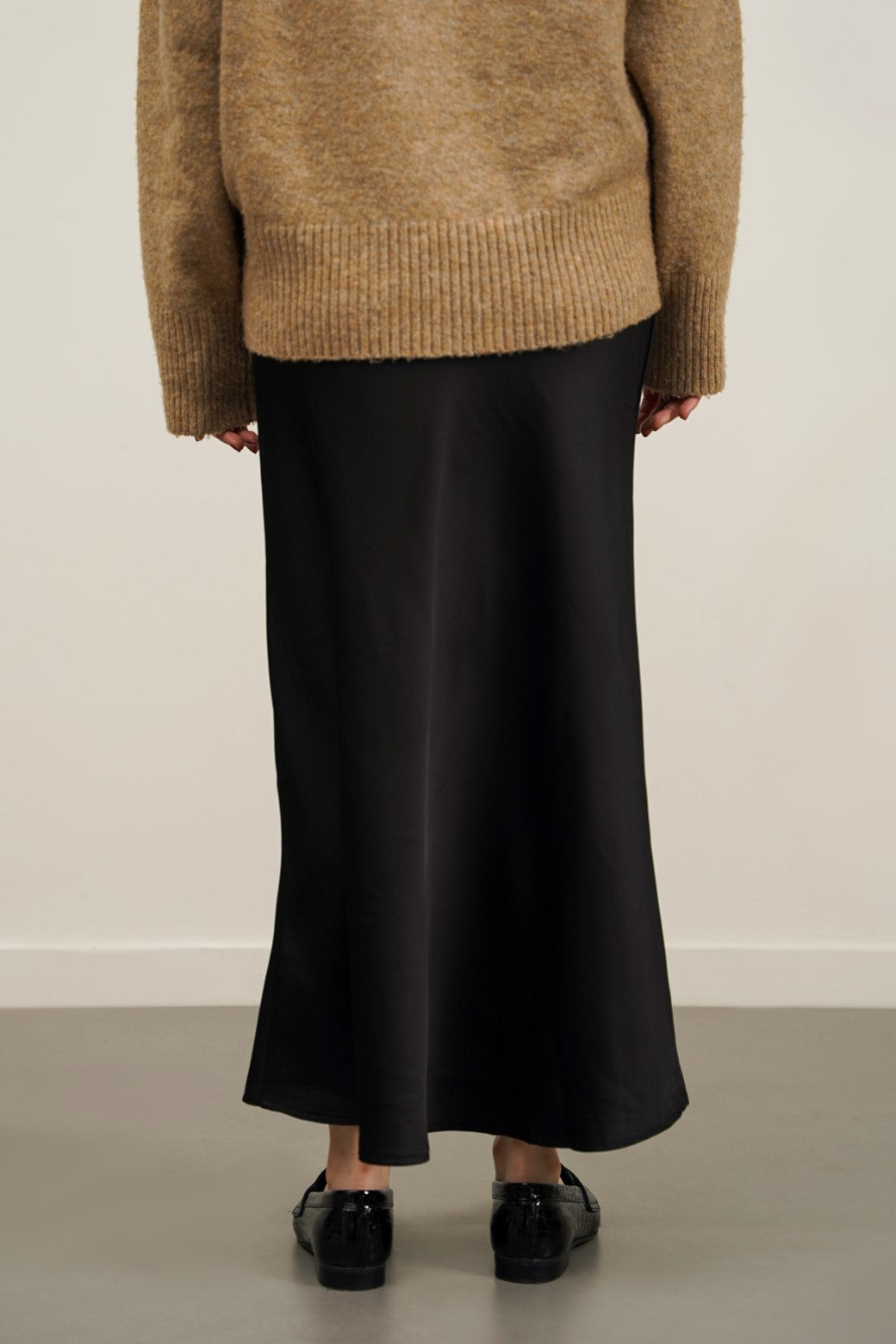 BLACK SATIN LONG SKIRT